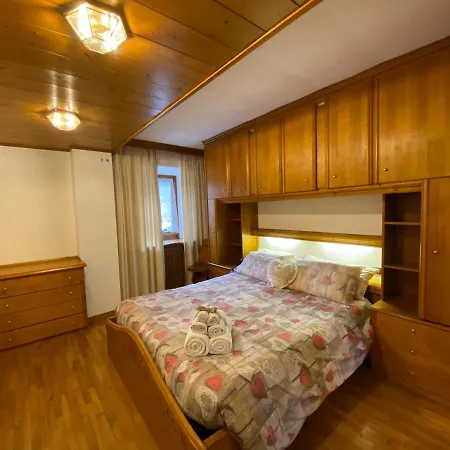 Apartman Casa D'Ambros